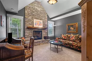 300 McCutcheon Ct, Pine Township, PA 15044 - Photo 17