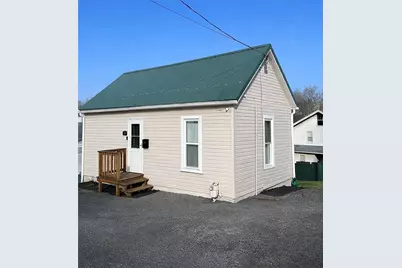33 Violet Ave, Washington, PA 15301 - Photo 1