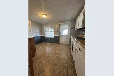 33 Violet Ave, Washington, PA 15301 - Photo 7