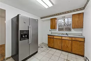 811 Eathan Ave, Pittsburgh, PA 15226 - Photo 11