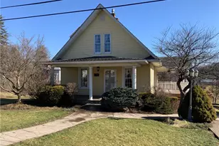 19 Lafayette St, Claysville, PA 15323 - Photo 1