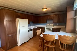 19 Lafayette St, Claysville, PA 15323 - Photo 3