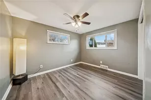 10660 Crestview Dr, Irwin, PA 15642 - Photo 13