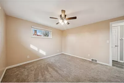 10660 Crestview Dr, Irwin, PA 15642 - Photo 19