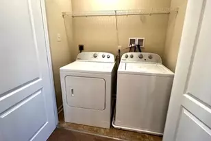 525 Gala Dr, Canonsburg, PA 15317 - Photo 17