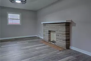 3216 Brodhead Rd, Center Township, PA 15001 - Photo 9