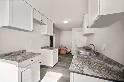 808 E 10th Ave, Munhall, PA 15120 - Photo 11