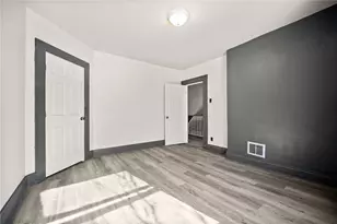 808 E 10th Ave, Munhall, PA 15120 - Photo 17