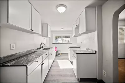 808 E 10th Ave, Munhall, PA 15120 - Photo 9