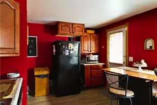 230 Whitestown Village, Butler, PA 16001 - Photo 5