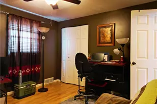 230 Whitestown Village, Butler, PA 16001 - Photo 15