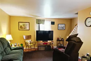 230 Whitestown Village, Butler, PA 16001 - Photo 7