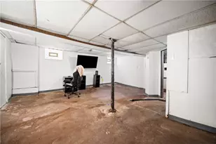 205 Thomas St, West Mifflin, PA 15122 - Photo 9