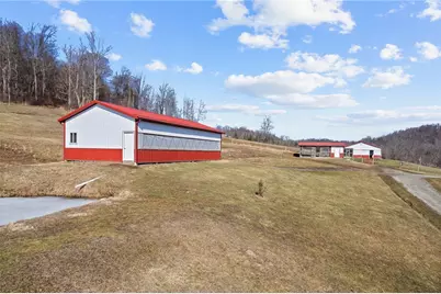 185 Dutch Glory Rd, Amity, PA 15311 - Photo 33