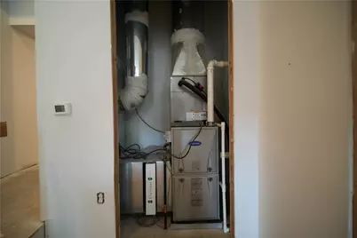 609 Ann St, Homestead, PA 15210 - Photo 9