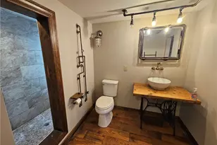 607 Middle St, Pittsburgh, PA 15212 - Photo 31