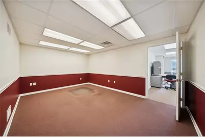 135 E 6th Ave, Tarentum, PA 15084 - Photo 9