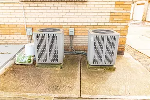 2840 Dwight Ave, Pittsburgh, PA 15216 - Photo 23