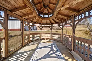 185 Dutch Glory Rd, Amity, PA 15311 - Photo 33