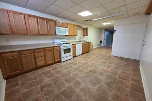 185 Dutch Glory Rd, Amity, PA 15311 - Photo 19