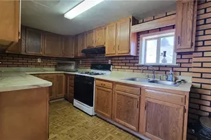 60 Strayer St, Central City Borough, PA 15926 - Photo 7