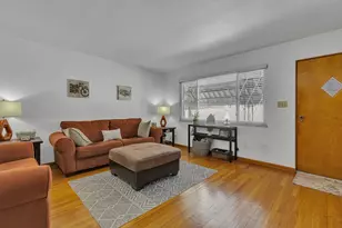 2013 Davidson St, Aliquippa, PA 15001 - Photo 5