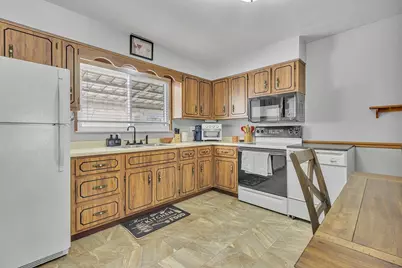 2013 Davidson St, Aliquippa, PA 15001 - Photo 7