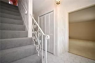 5015 Elmwood Dr, Pittsburgh, PA 15227 - Photo 21