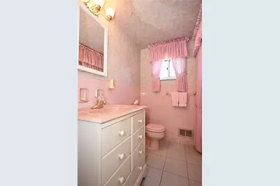 5015 Elmwood Dr, Pittsburgh, PA 15227 - Photo 23