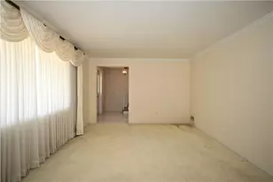 5015 Elmwood Dr, Pittsburgh, PA 15227 - Photo 13