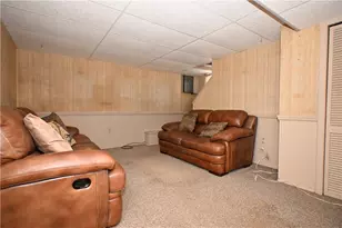 5015 Elmwood Dr, Pittsburgh, PA 15227 - Photo 31