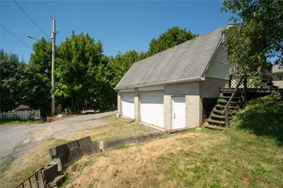 166 Pennsylvania Ave, Rochester, PA 15074 - Photo 11