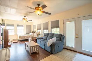 166 Pennsylvania Ave, Rochester, PA 15074 - Photo 13