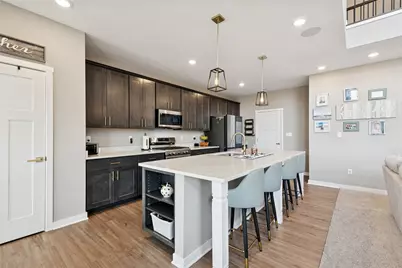 240 Victoria Dr, Pittsburgh, PA 15239 - Photo 9