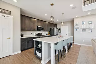 240 Victoria Dr, Pittsburgh, PA 15239 - Photo 9