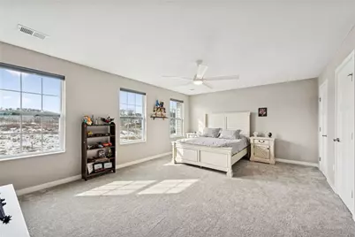 240 Victoria Dr, Pittsburgh, PA 15239 - Photo 23