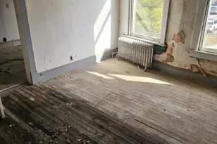 300 Longfellow St, Vandergrift, PA 15690 - Photo 23