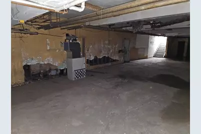 300 Longfellow St, Vandergrift, PA 15690 - Photo 33