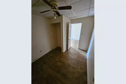 300 Longfellow St, Vandergrift, PA 15690 - Photo 13