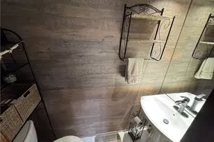 303 Kay Dr, Pittsburgh, PA 15236 - Photo 11