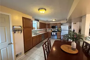 12 Regina Ave, Lyndora, PA 16045 - Photo 3