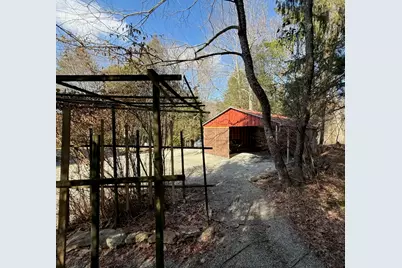 420 Sugar Run Rd, Saint Clair Township, PA 15944 - Photo 7