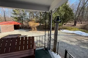 420 Sugar Run Rd, Saint Clair Township, PA 15944 - Photo 13