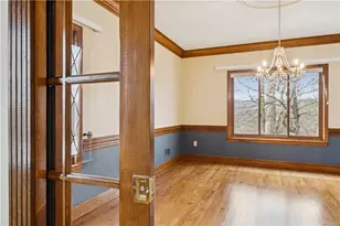 10484 Olde Villa Dr, Pittsburgh, PA 15044 - Photo 15