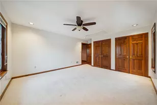 10484 Olde Villa Dr, Pittsburgh, PA 15044 - Photo 43