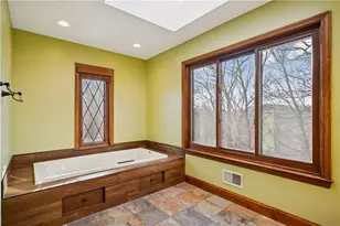 10484 Olde Villa Dr, Pittsburgh, PA 15044 - Photo 39