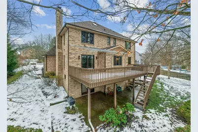 10484 Olde Villa Dr, Pittsburgh, PA 15044 - Photo 7