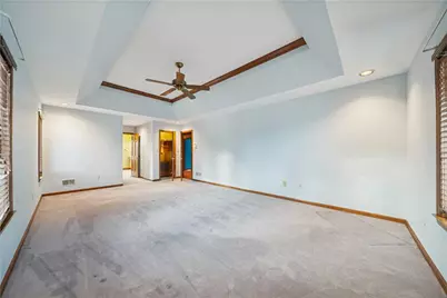 10484 Olde Villa Dr, Pittsburgh, PA 15044 - Photo 35