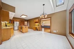 10484 Olde Villa Dr, Pittsburgh, PA 15044 - Photo 23