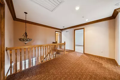 10484 Olde Villa Dr, Pittsburgh, PA 15044 - Photo 33